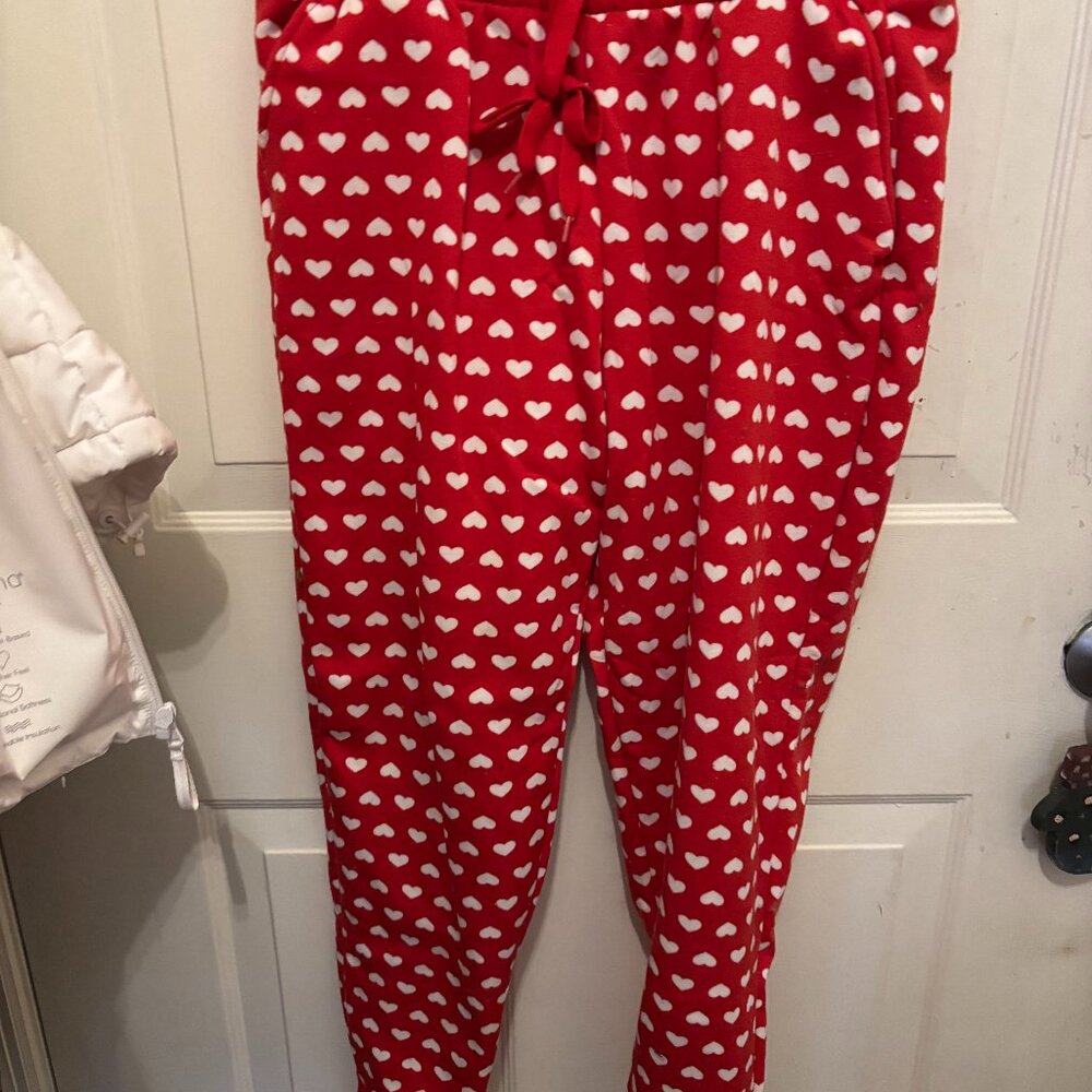 red vallentine pants with hearts